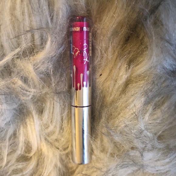 Mini Kylie Lipstick- under the tree